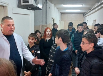 Екскурсія в Навчально-науковій лабораторії біотехнології